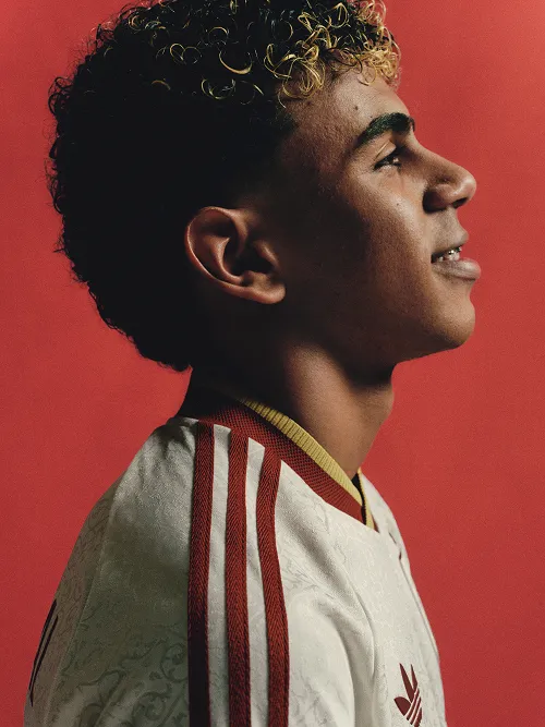 スペイン代表 ユニフォーム