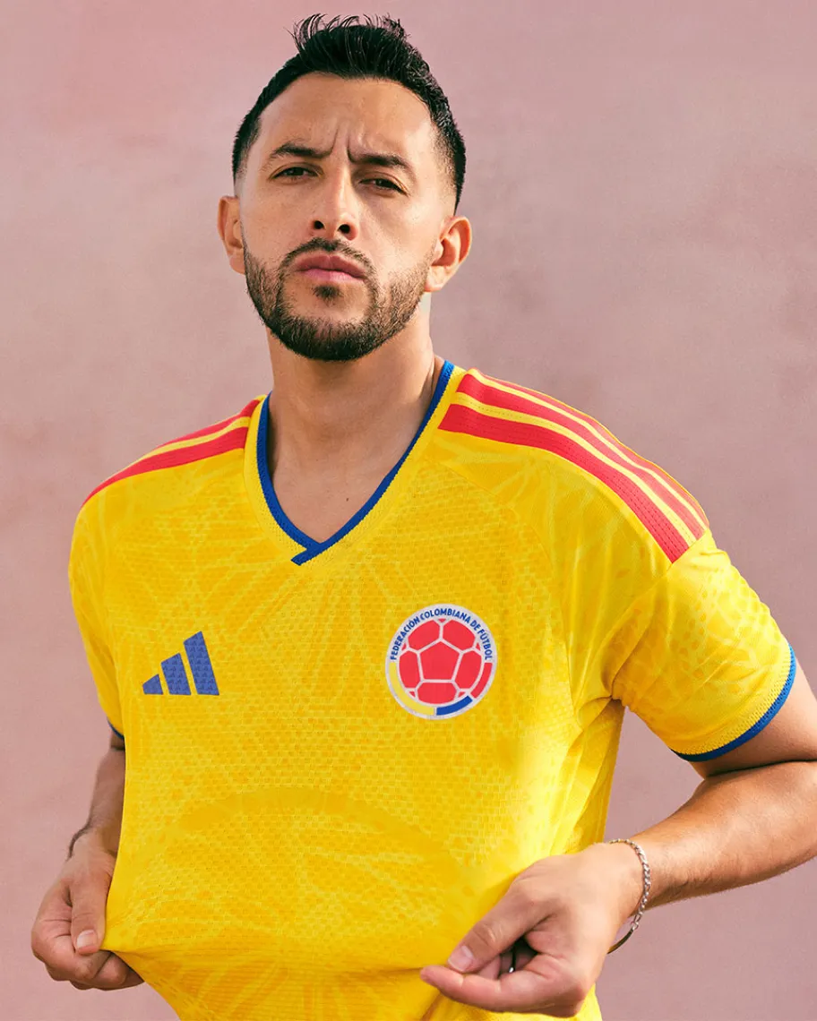 コロンビア代表 ユニフォーム