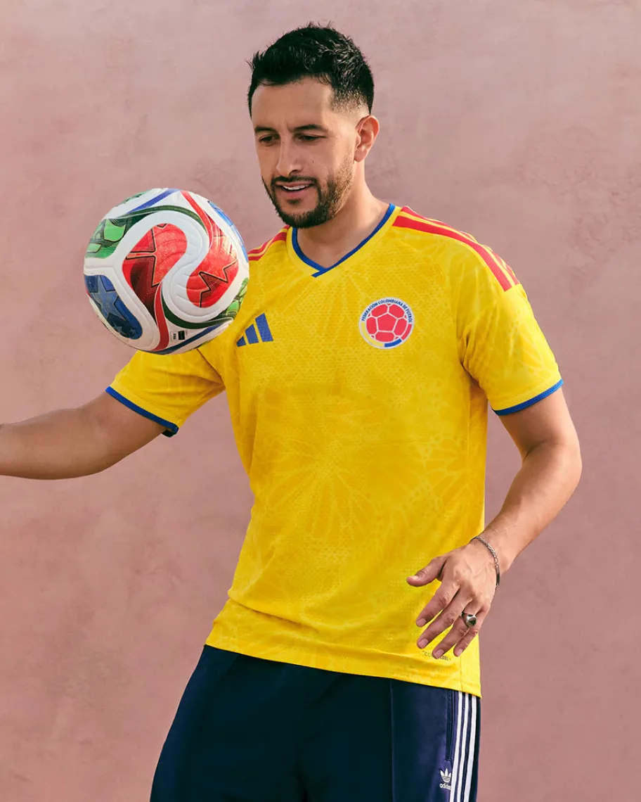 コロンビア代表 ユニフォーム