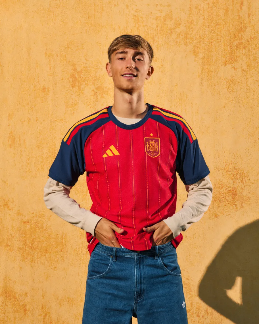 スペイン代表 ユニフォーム