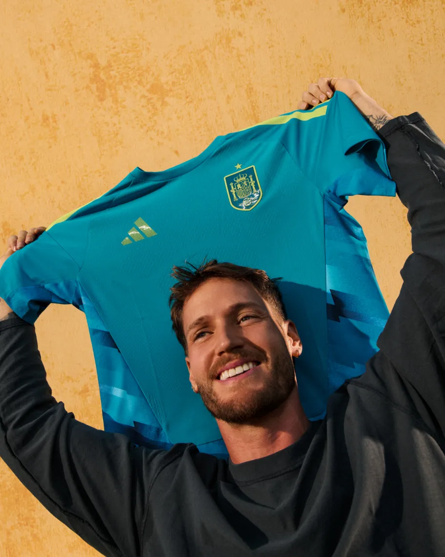 スペイン代表 ユニフォーム