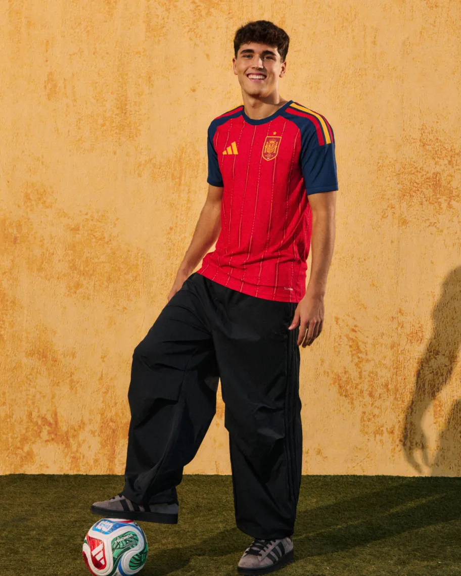 スペイン代表 ユニフォーム