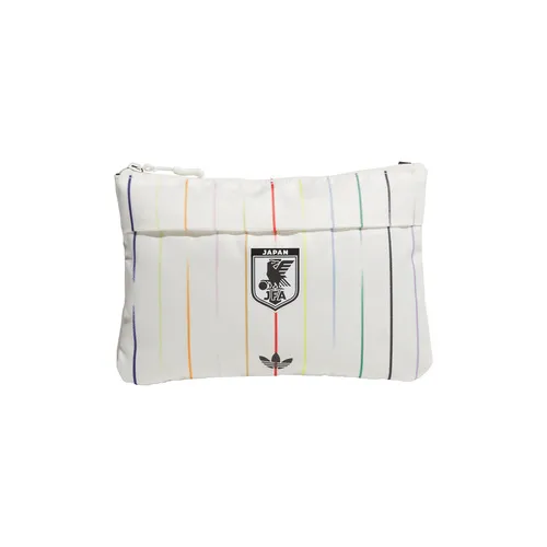 アディダス サッカー日本代表 2026 アウェイ サコッシュ