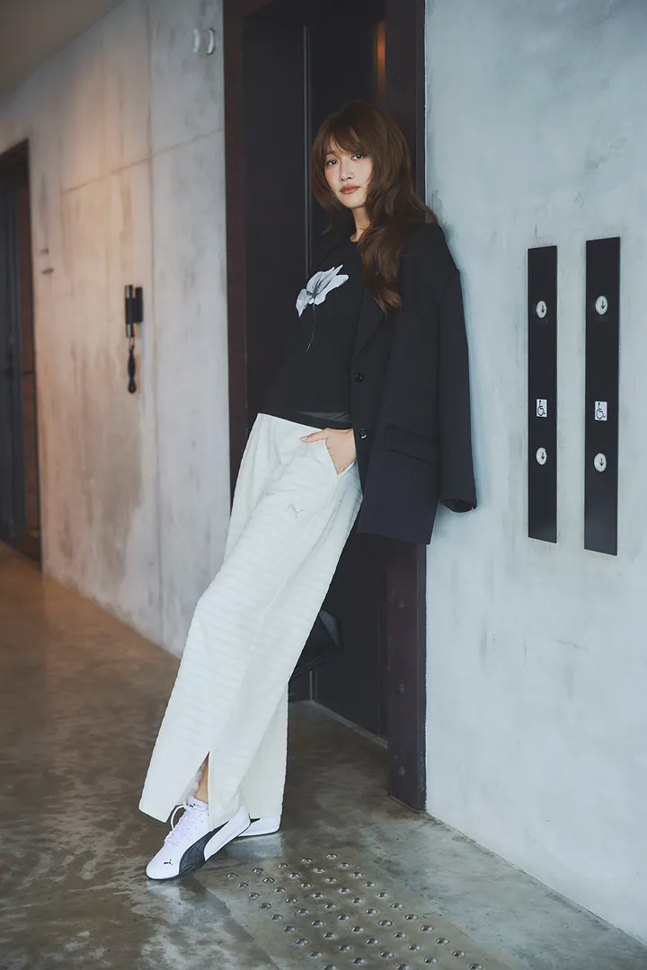 LOOK1