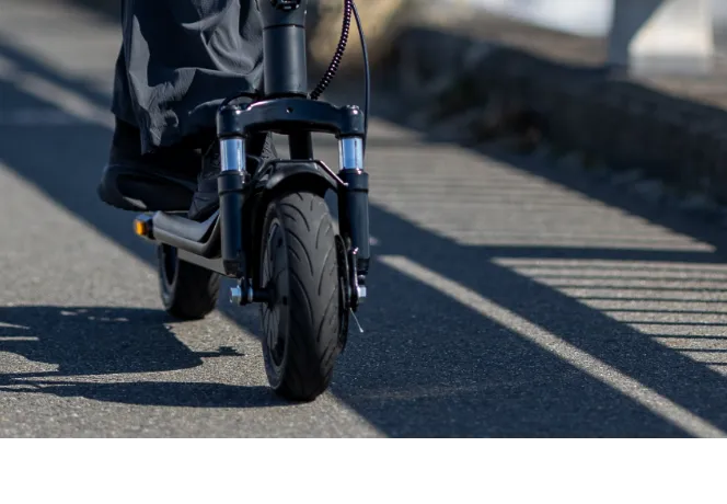 フロントサスペンション