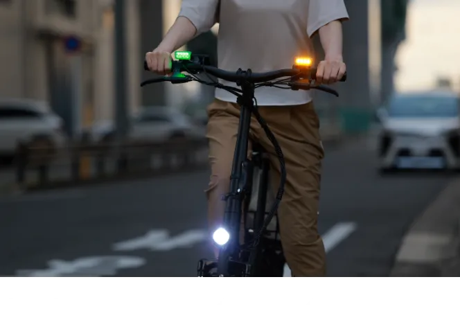 高照度LEDヘッドライト・ウインカー