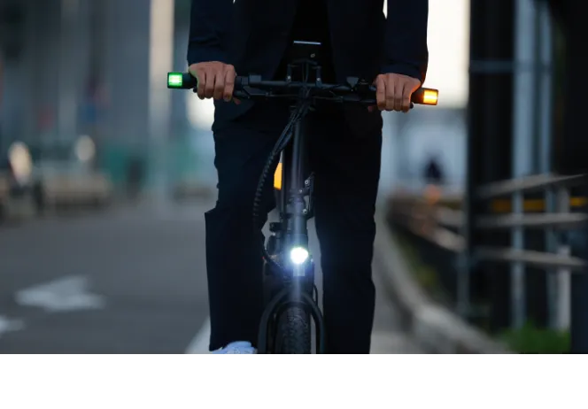 高照度LEDヘッドライト・ウインカー