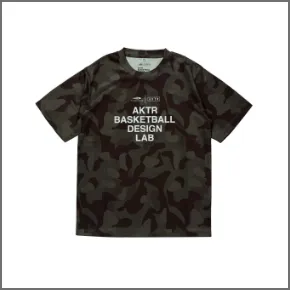 TR×AKTR ALL-OVER PATTERN TEEのサンプル画像1
